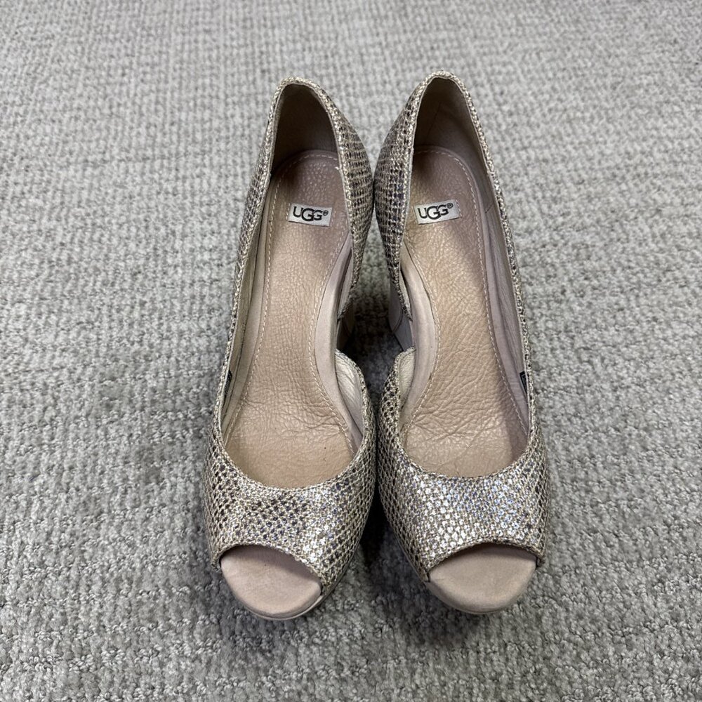 Ugg Sandals Tiura Peep Toe Gold Wedge Suede Metallic Women’s Size 6.5